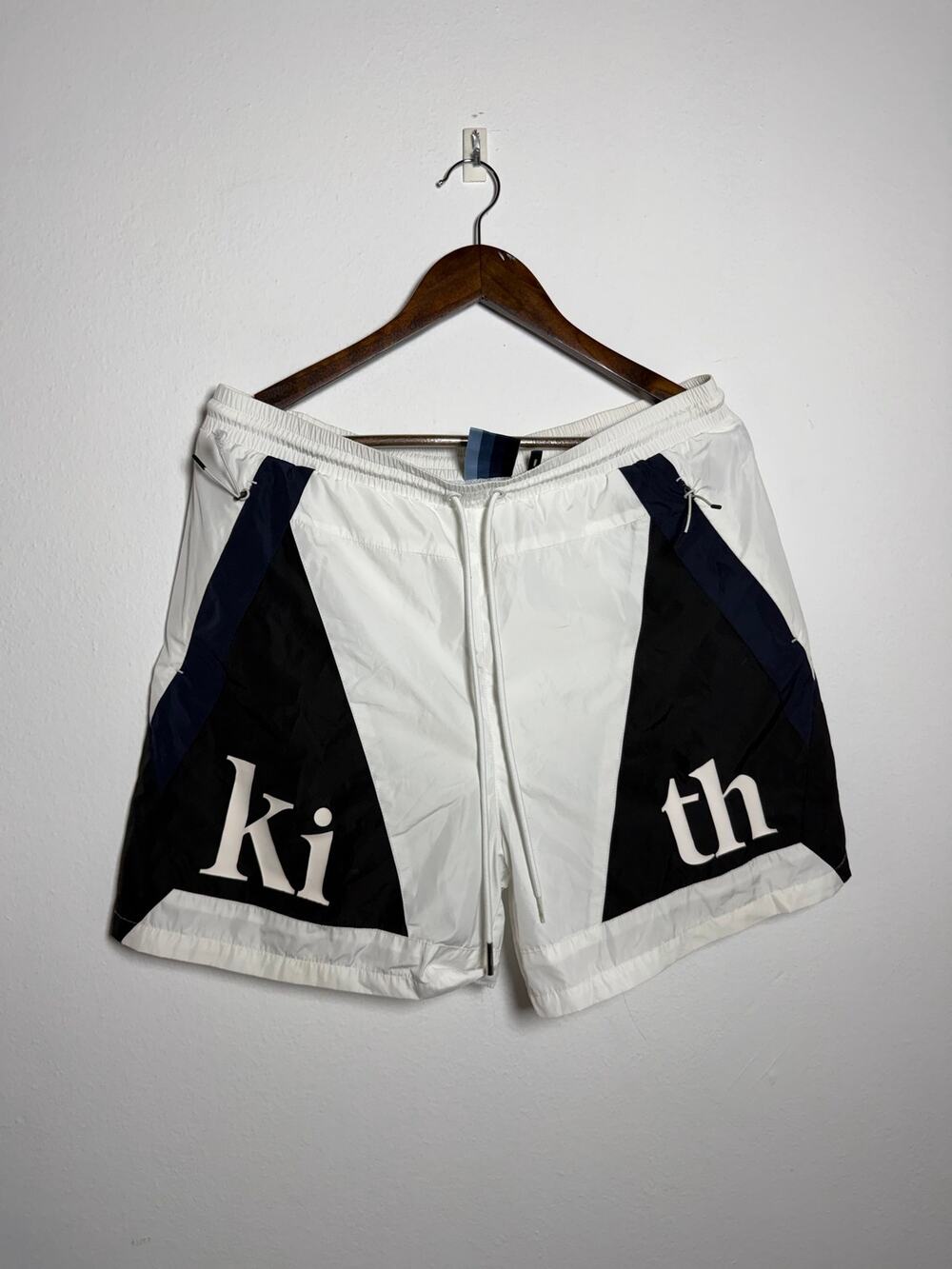 Kith Lined turbo short